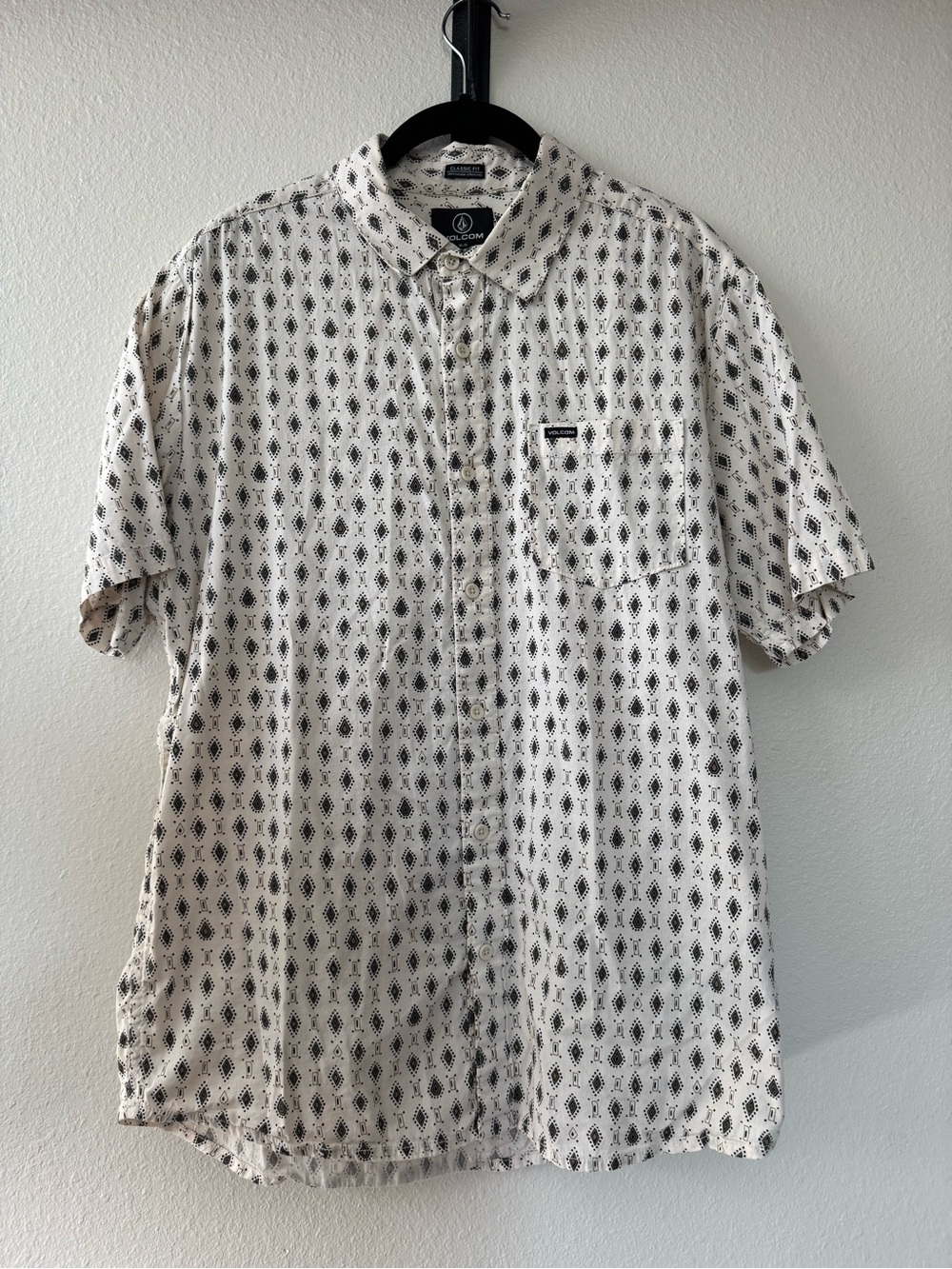Volcom Cream Short-Sleeve Geometric Print Button-Up Shirt